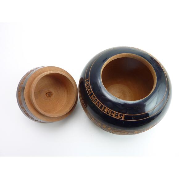 Vintage Hand Carved Etched Wood Round Lacquered Trinket Box with Lid Sweet Thing - Picture 5 of 5